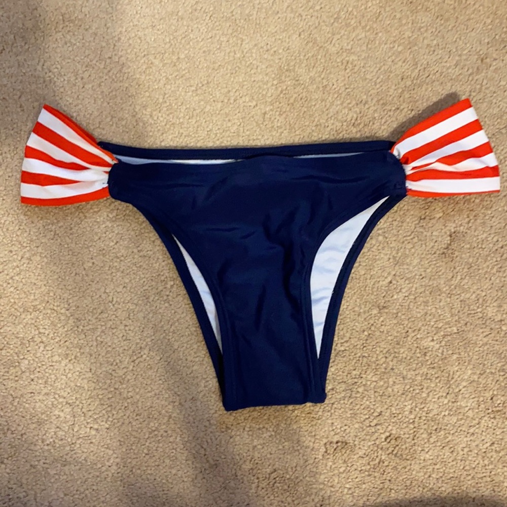 Swimsuit bottom